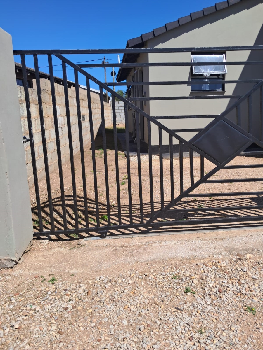 2 Bedroom Property for Sale in Motherwell Nu 3 Eastern Cape